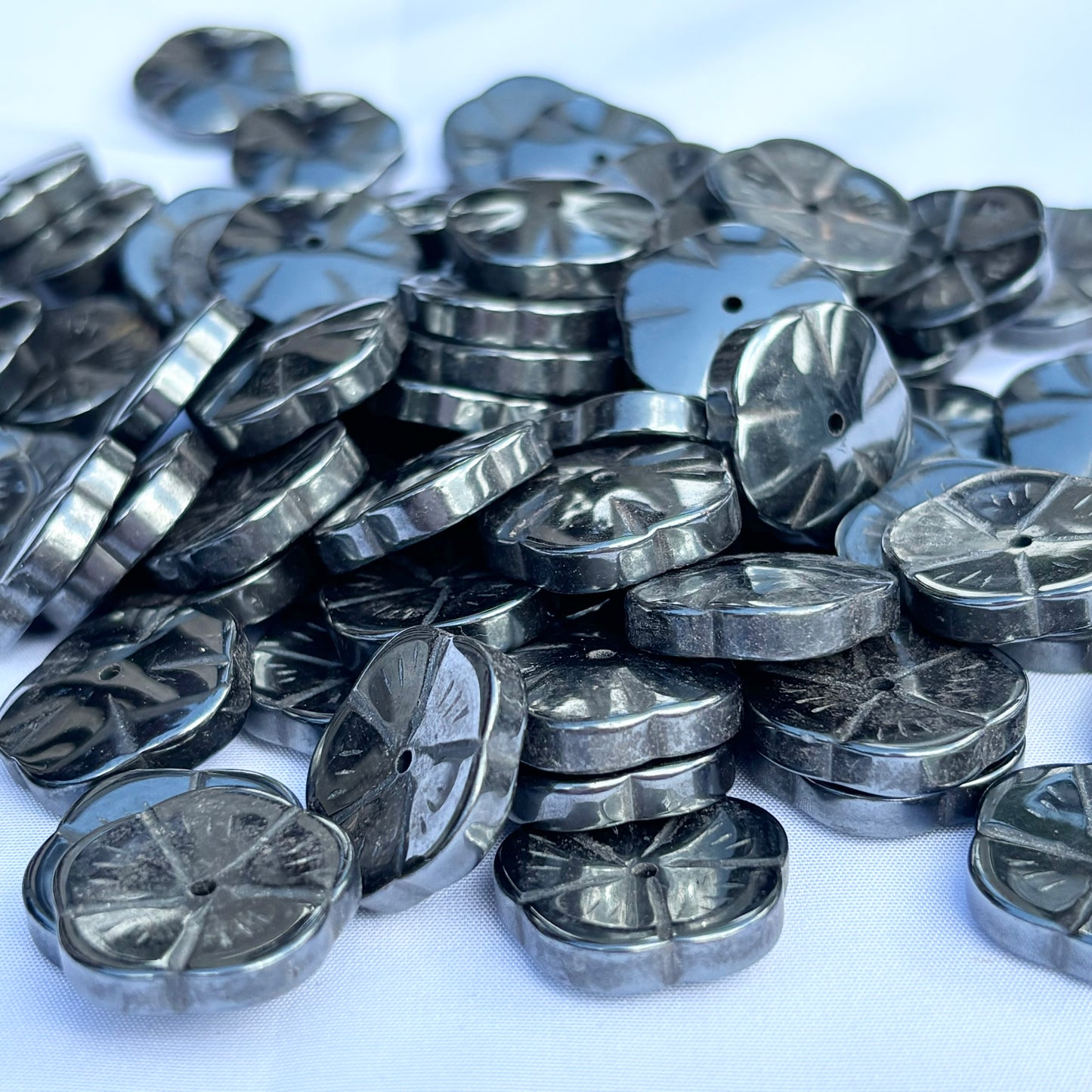 Hematite Flowers Pack of 20 from UK Wholesale Crystals